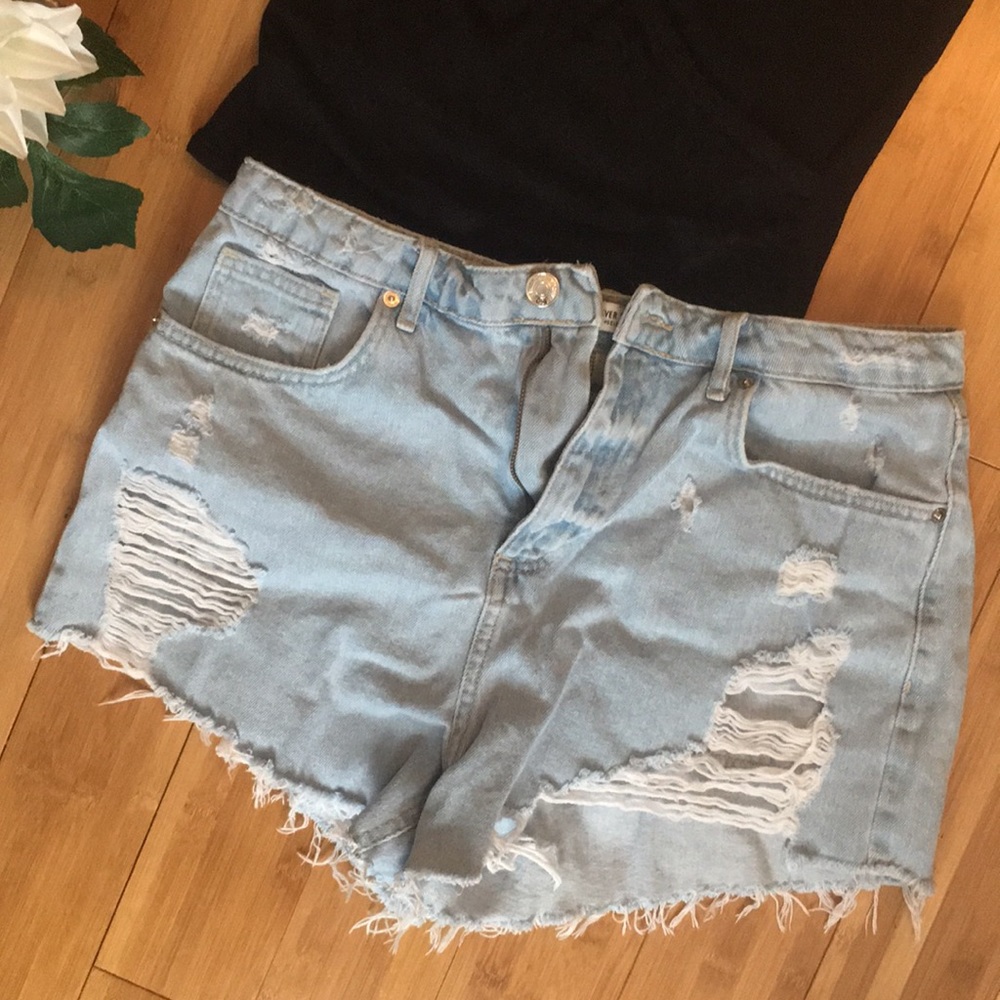 High Waisted Ripped Shorts Forever 21